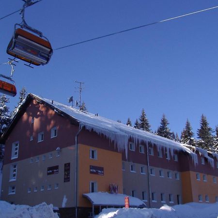 Hotel Pod Vlekem Лоучна-под-Кліновцем Екстер'єр фото