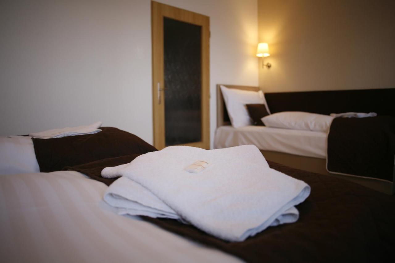 Hotel Pod Vlekem Лоучна-под-Кліновцем Екстер'єр фото