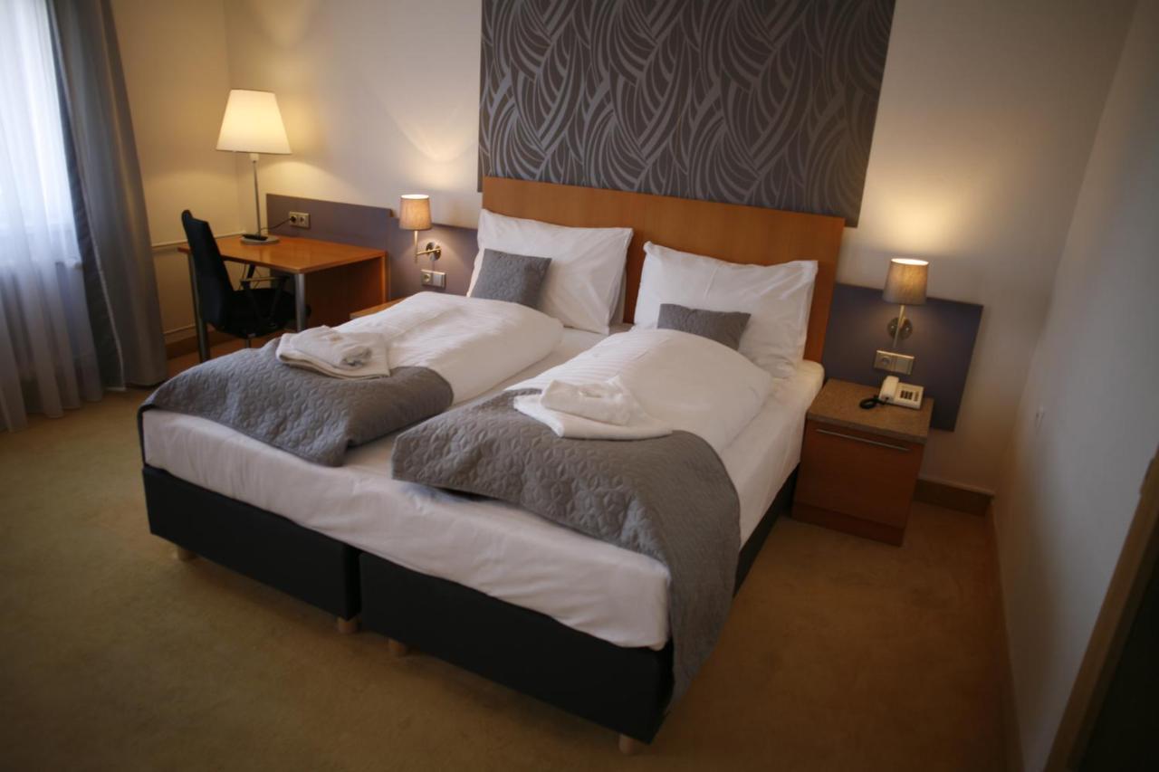 Hotel Pod Vlekem Лоучна-под-Кліновцем Екстер'єр фото