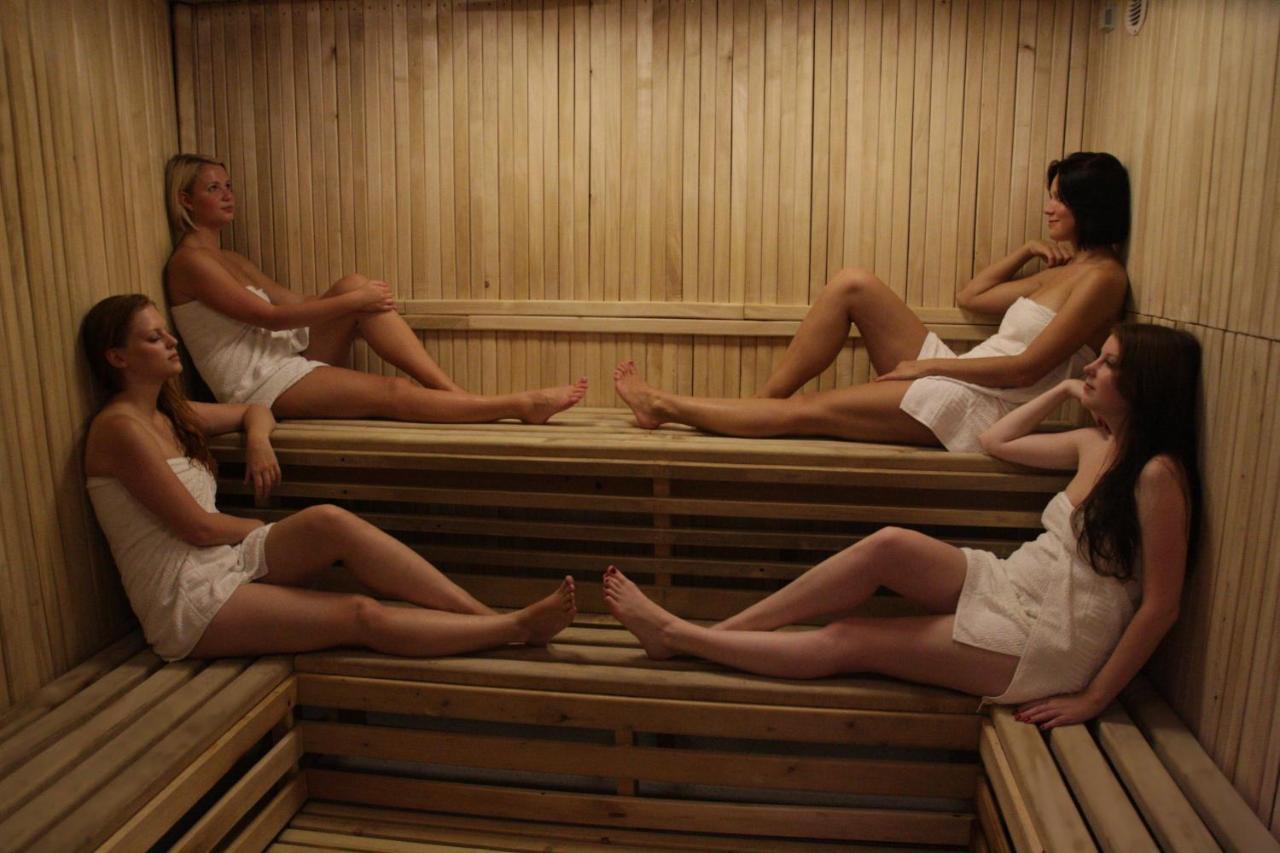 Hotel Pod Vlekem Лоучна-под-Кліновцем Екстер'єр фото